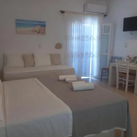 Marianna Studios Gasthof Donousa